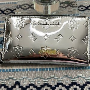 New Michael Kors metallic silver wallet